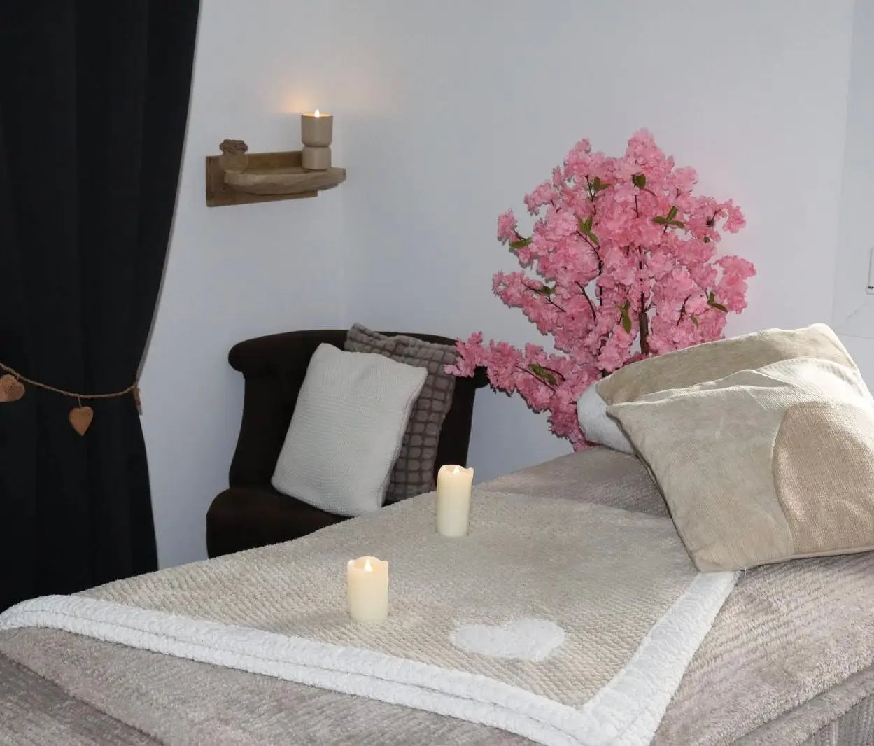 Soin bien-être à domicile réalisé par une praticienne en massage